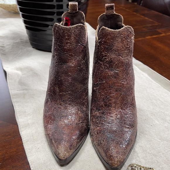 DONALD J PLINER Ankle Boots - Picture 4 of 7